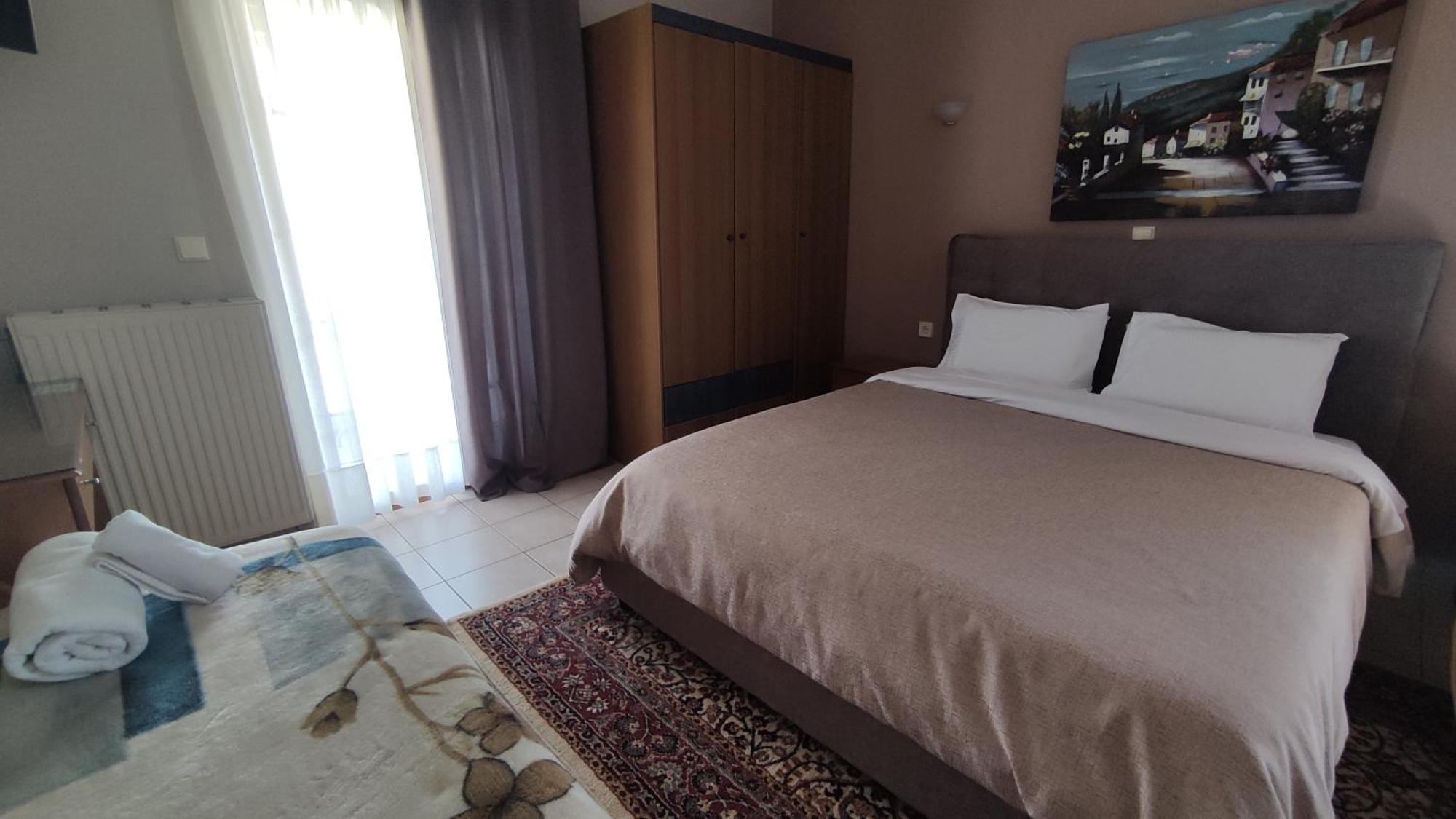 Zisis Garden Studios Ioannina Phòng bức ảnh