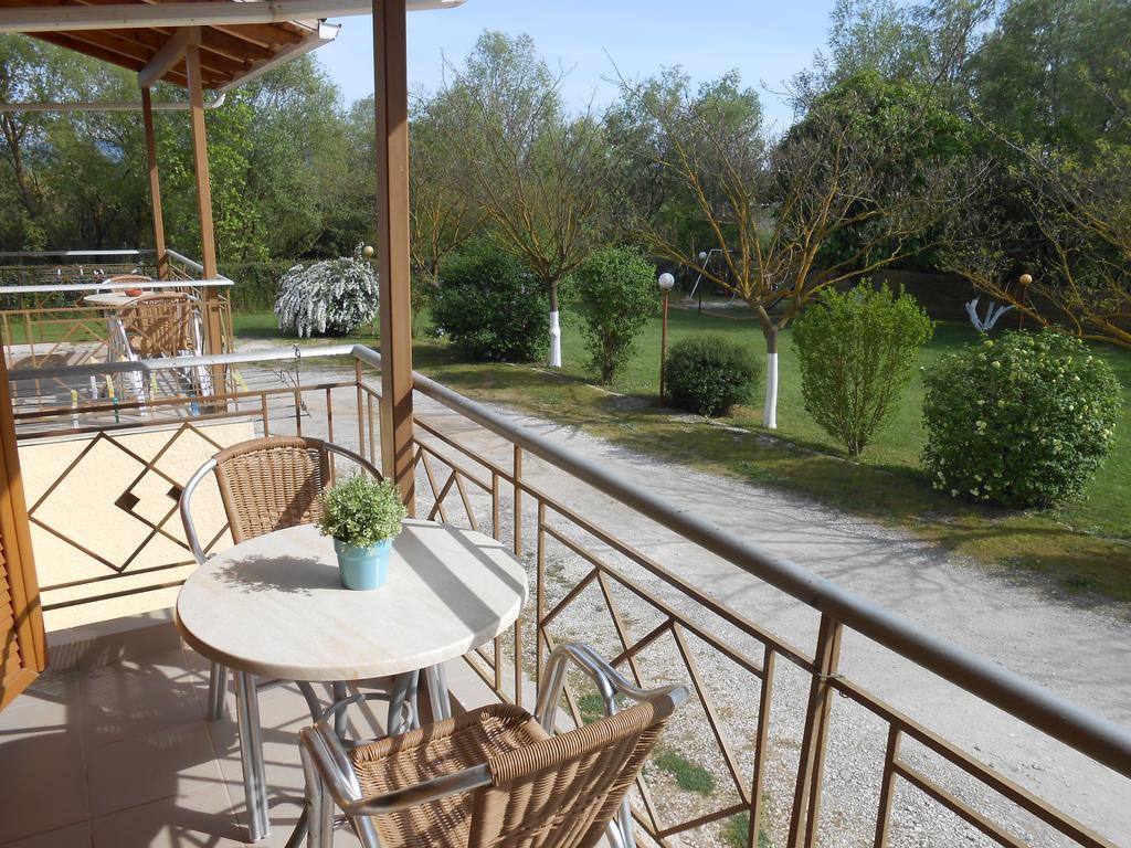 Zisis Garden Studios Ioannina Ngoại thất bức ảnh